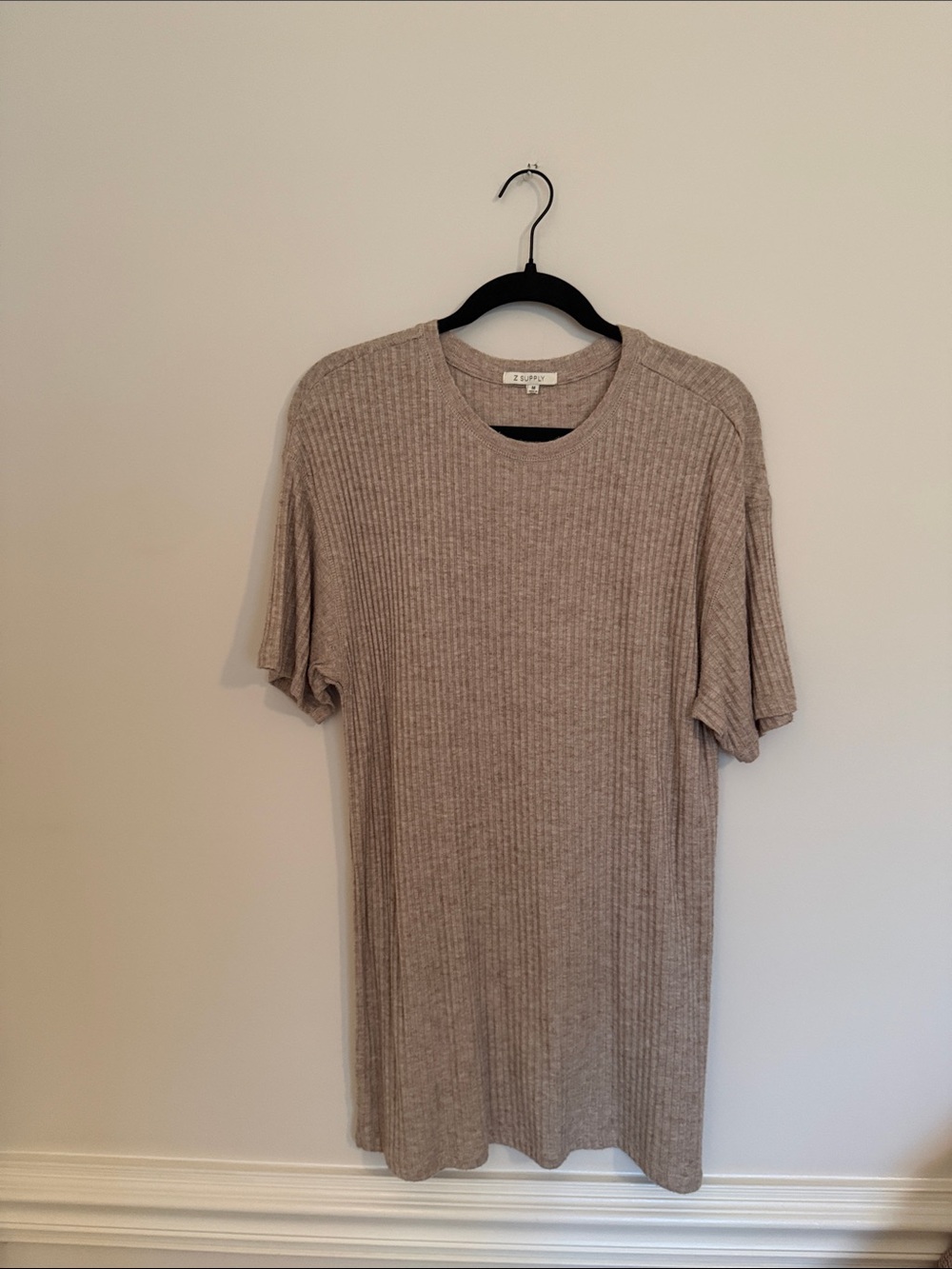 Z Supply Men's Ribbed Short Sleeve Tee in Taupe Beige